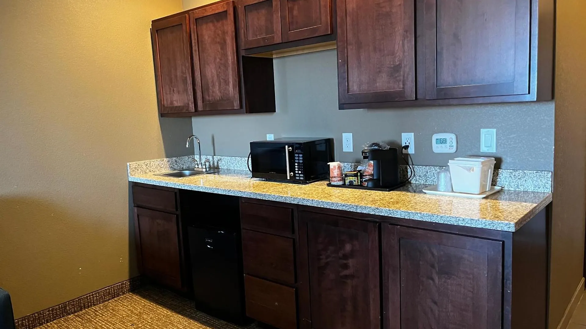 Hotel Comfort Suites Denver International Airport