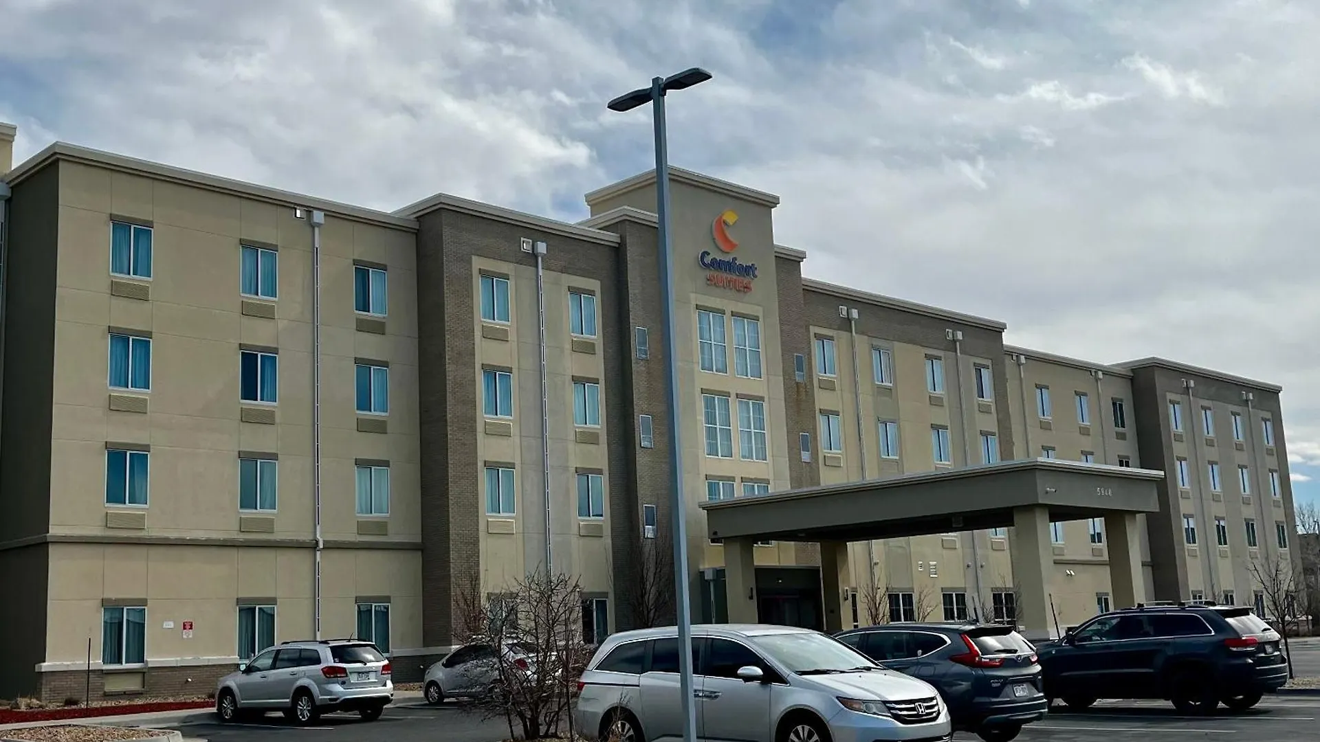Comfort Suites Denver International Airport Hotel